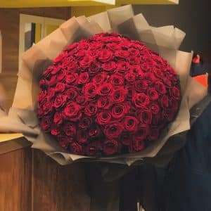 buchet surpriza la domiciliu iubita