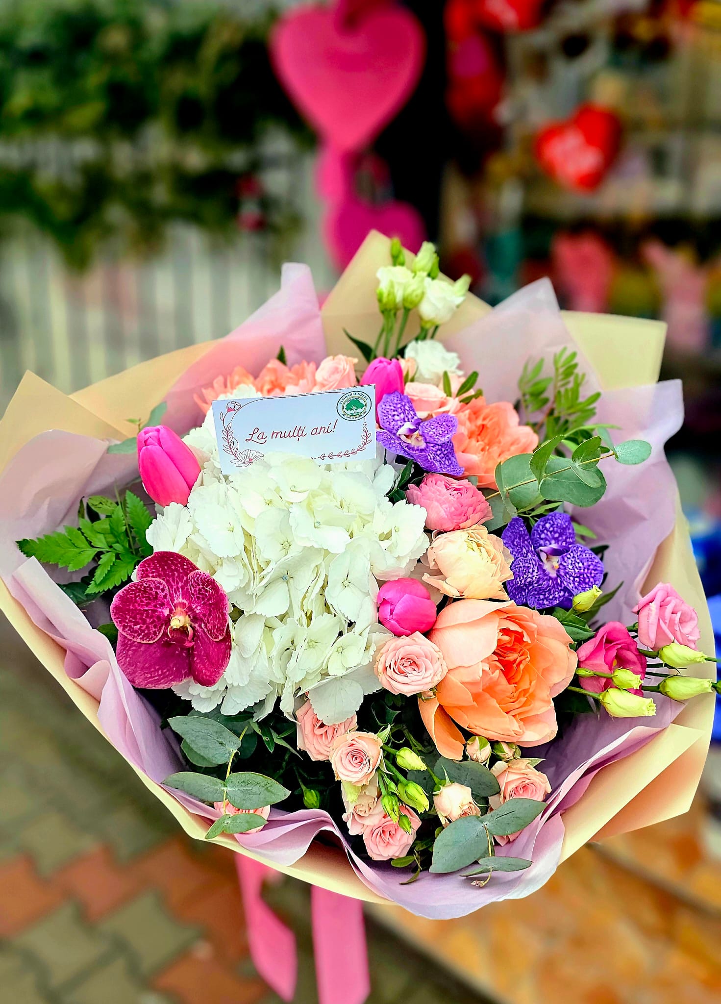 Buchet premium hortensie orhidee trandafiri pentru mama 8 Martie Floraria Green